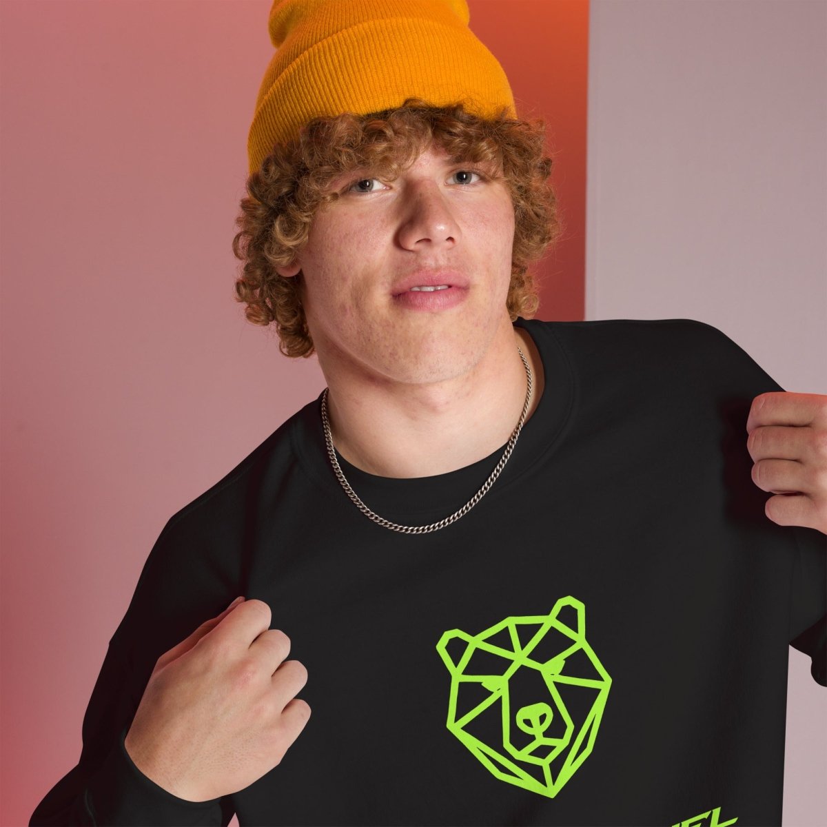 PAIN IS FUEL Unisex Sweatshirt - Black Ursus | Urban Streetwear