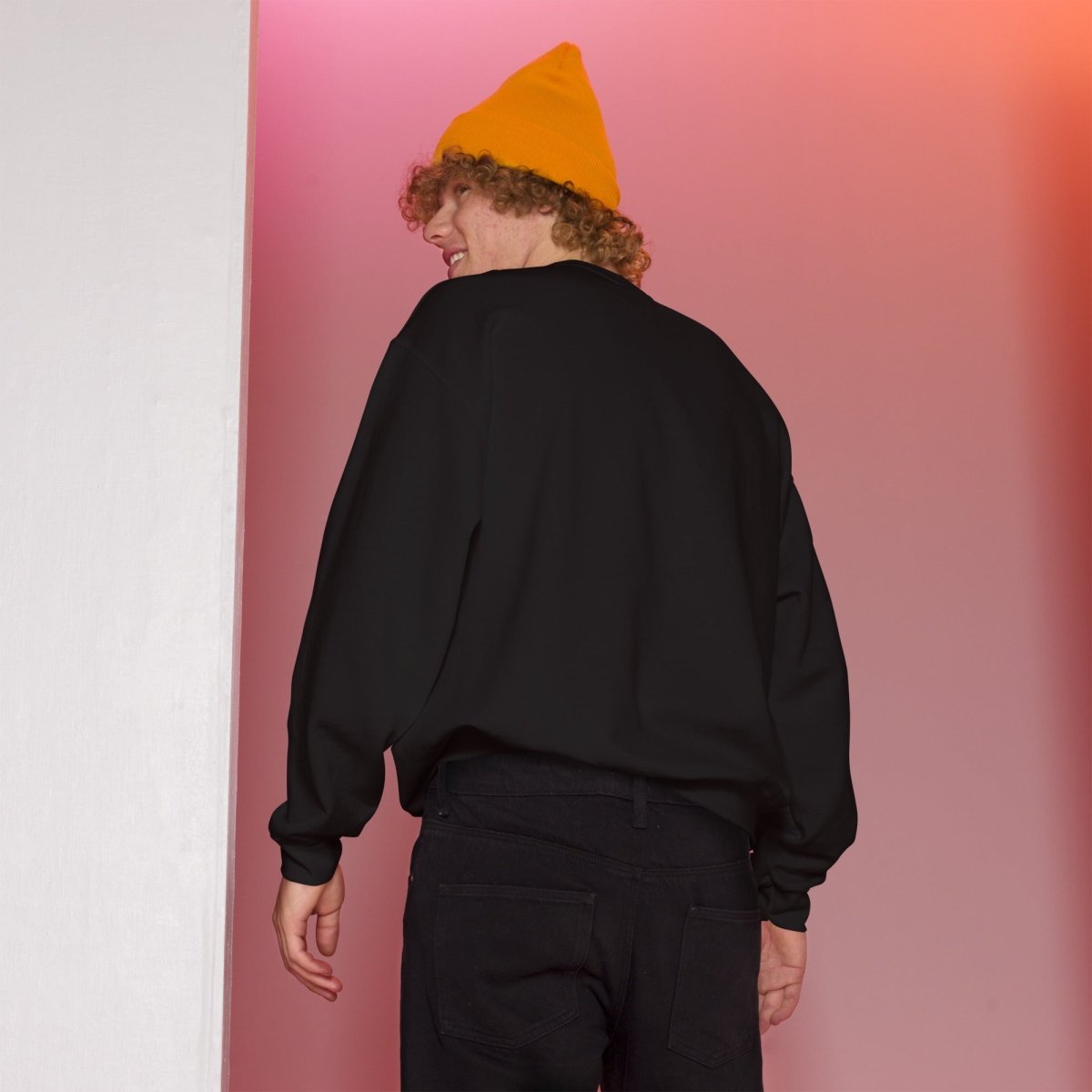 Unisex Sweatshirt "Black Ursus" mit hochwertigem Logo - Stick in Farbe Gold - Streetwear - size_range | Black Ursus