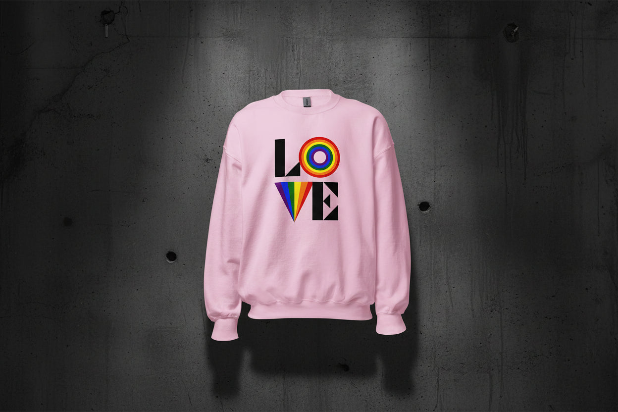 Unisex Sweatshirt "LOVE IS SAVAGE" - Black Ursus | Urban Streetwear