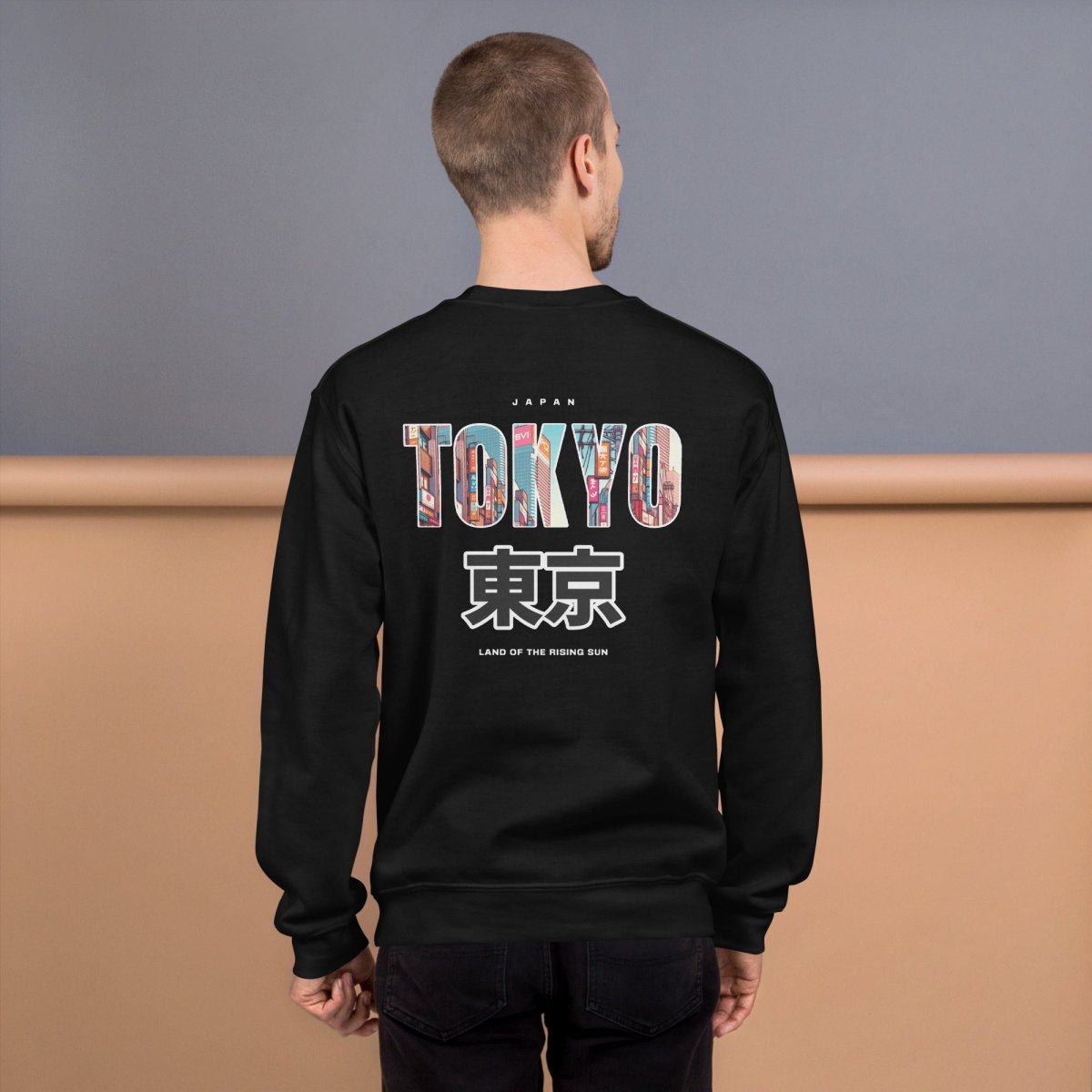 Unisex Sweatshirt "Tokyo" mit hochwertigem Logo - Stick in Farbe Gold - Streetwear - size_range | Black Ursus