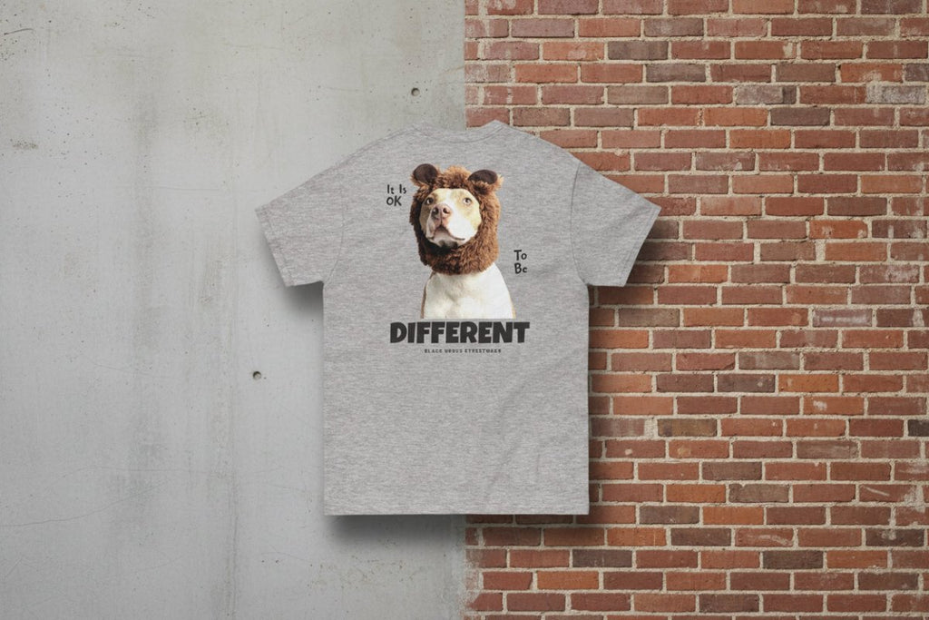 Unisex T-Shirt "Different" mit hochwertigem Logo - Stick in Navy Blau - Streetwear - size_range | Black Ursus